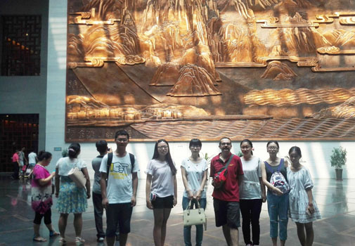 英语外教口语班参观安徽省博物院